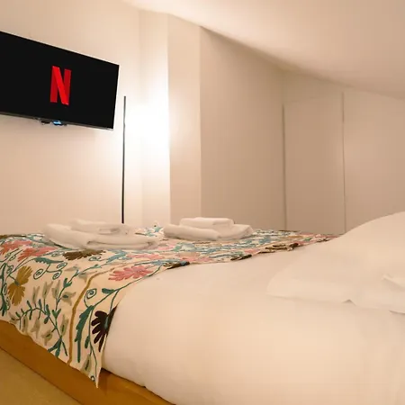 아파트 Chic 1br Duplex W/ac Santa Catarina | By Airnest *