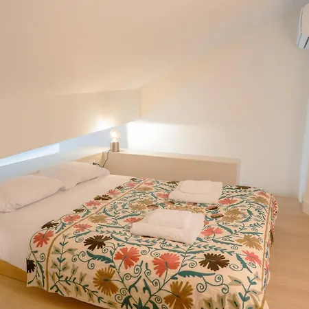 דירה Chic 1br Duplex W/ac Santa Catarina | By Airnest *
